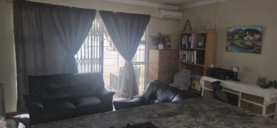 2 Bedroom Property for Sale in Uitsig Free State